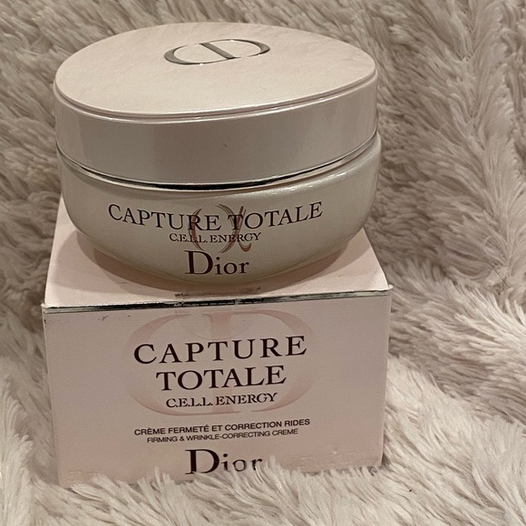 Christian Dior Capture Totale Firming and Wrinkle Correcting Cream - Picture 8 of 11